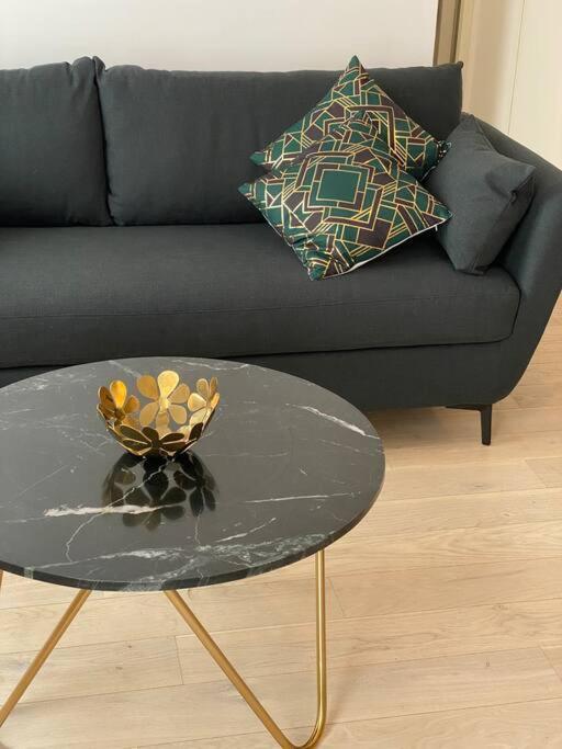 Brand New 1 Bedroom Flat With Parking- 5 Min Paris Pte De Versailles Issy-les-Moulineaux Eksteriør bilde